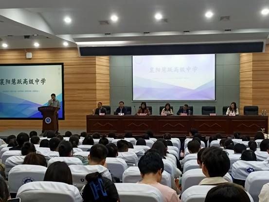 说明: 图示, 示意图
中度可信度描述已自动生成:ver1