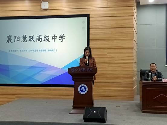 说明: 图示, 示意图
中度可信度描述已自动生成:ver1